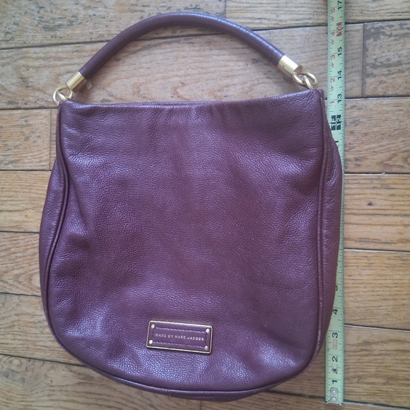 Marc By Marc Jacobs Too Hot To Handle Hobo - Picture 13 of 13